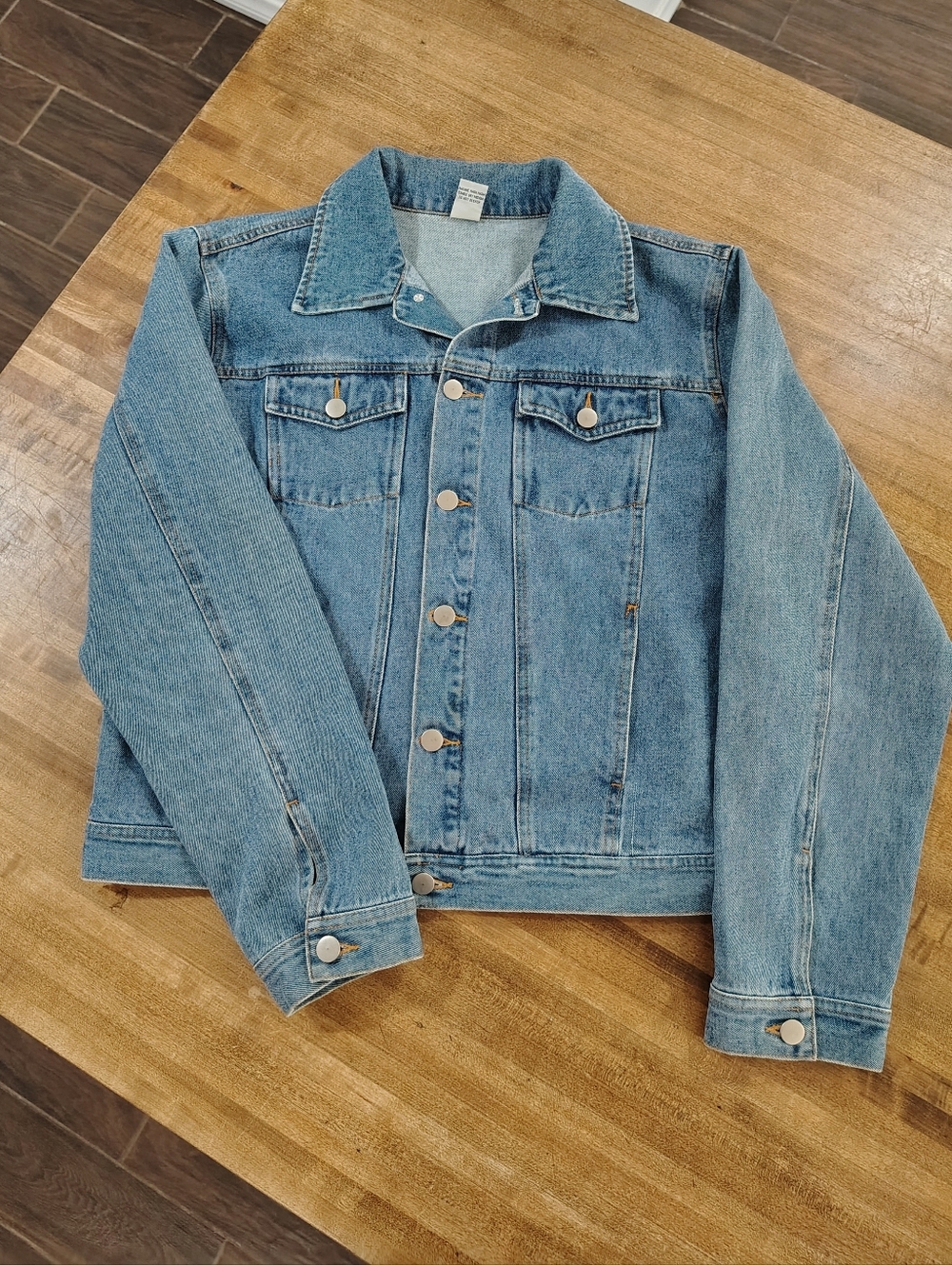 Classic Light Blue Denim Trucker Jacket UNISEX Size L